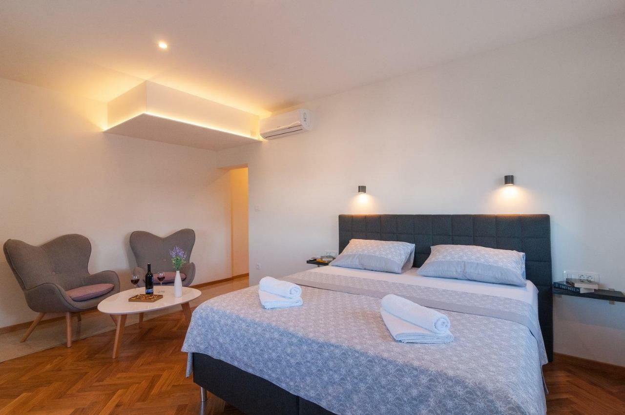 Beautiful Apartment With Private Pool Trogir Exterior photo